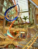 ID 2877 EXPLORER OF THE SEAS (2000/137308grt/IMO 9161728) - Steps leading from the centrum up to The Royal Promenade.